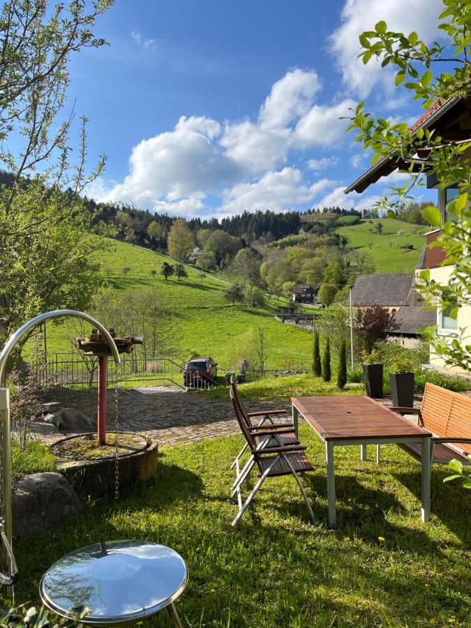 S-Suite Das Design-Ferienhaus Im Schwarzwald Biberach  Esterno foto